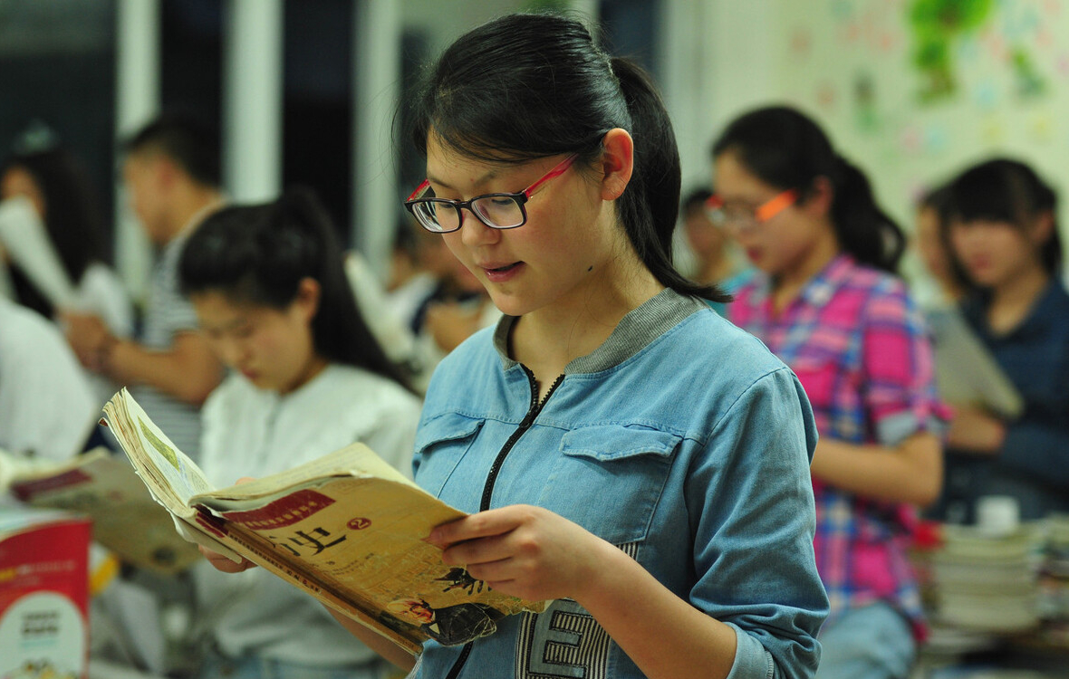 2022高考迎新规，4类学生可能无缘高考，复读生会受到影响吗？