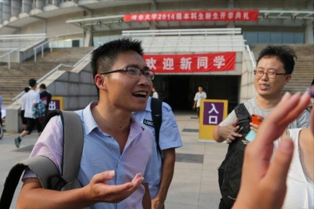 广西“考霸”吴善柳：参加10次高考，放弃北大考上清华，后来怎样