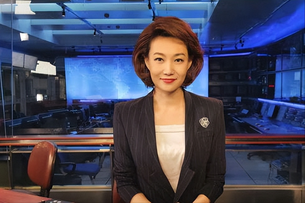 央视主持李梓萌:"贷款"上班20年,46岁仍未婚,她到底想要什么