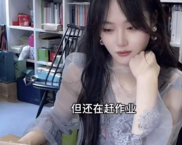 清华两位女研究生走红，美貌与实力并存，堪称现实版“南湘顾里”