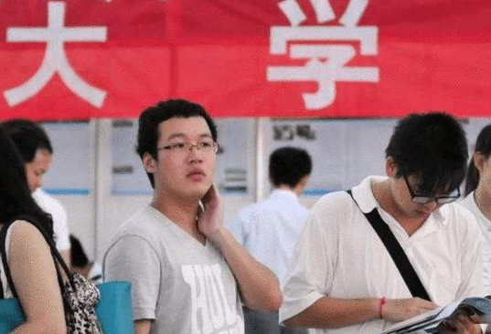 国内“医学院”排名出炉，北大医学部屈居第二，协和三年蝉联榜首