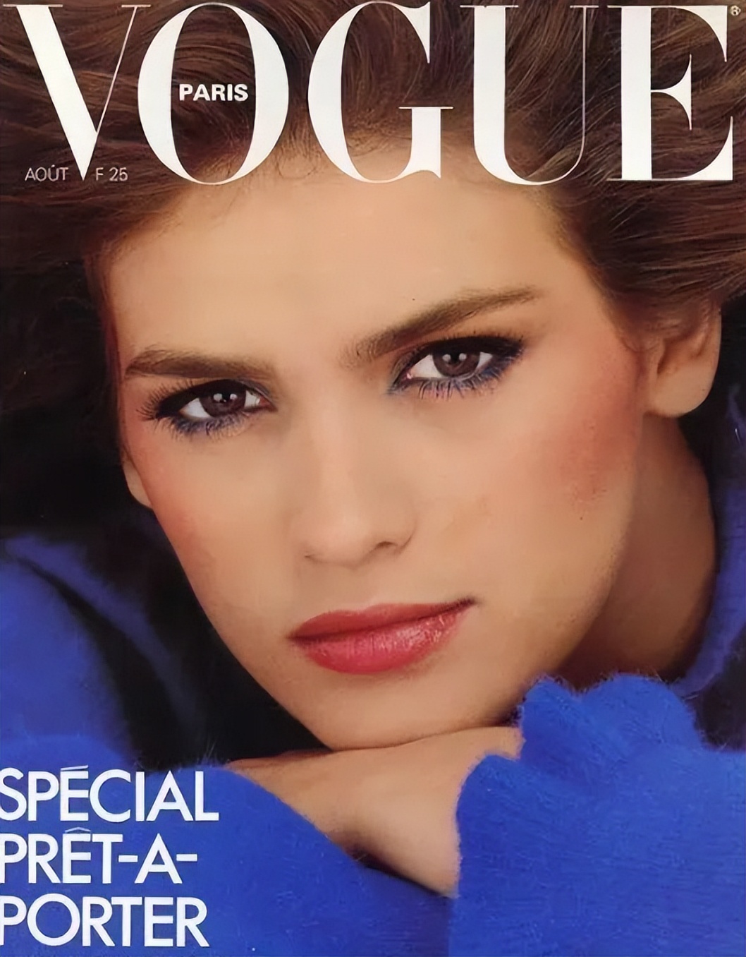 《vogue》,dior,圣罗兰,阿玛尼等**时尚品牌,都争先恐后的邀请吉雅·