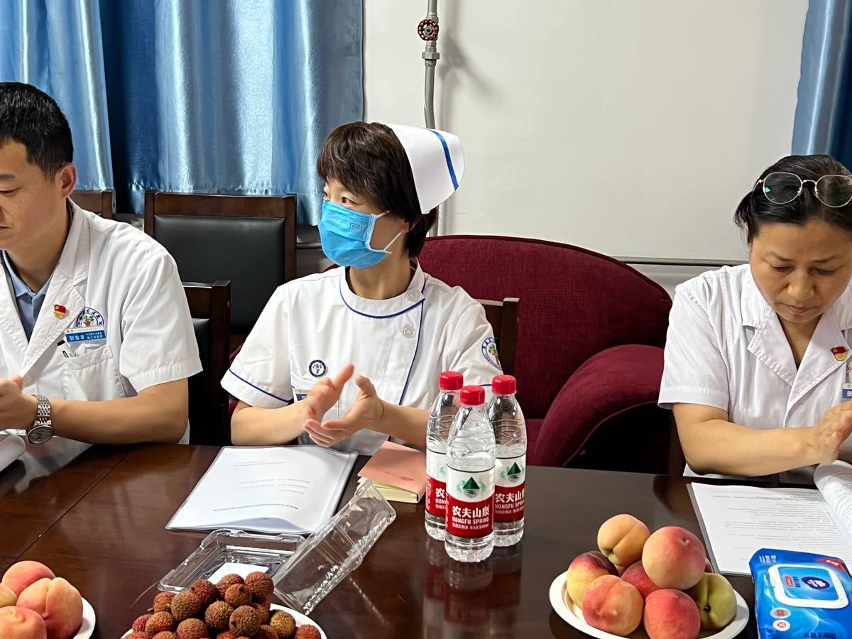 治疗效果更佳 国内首款单髁关节置换机器人临床试验启动会成功召开