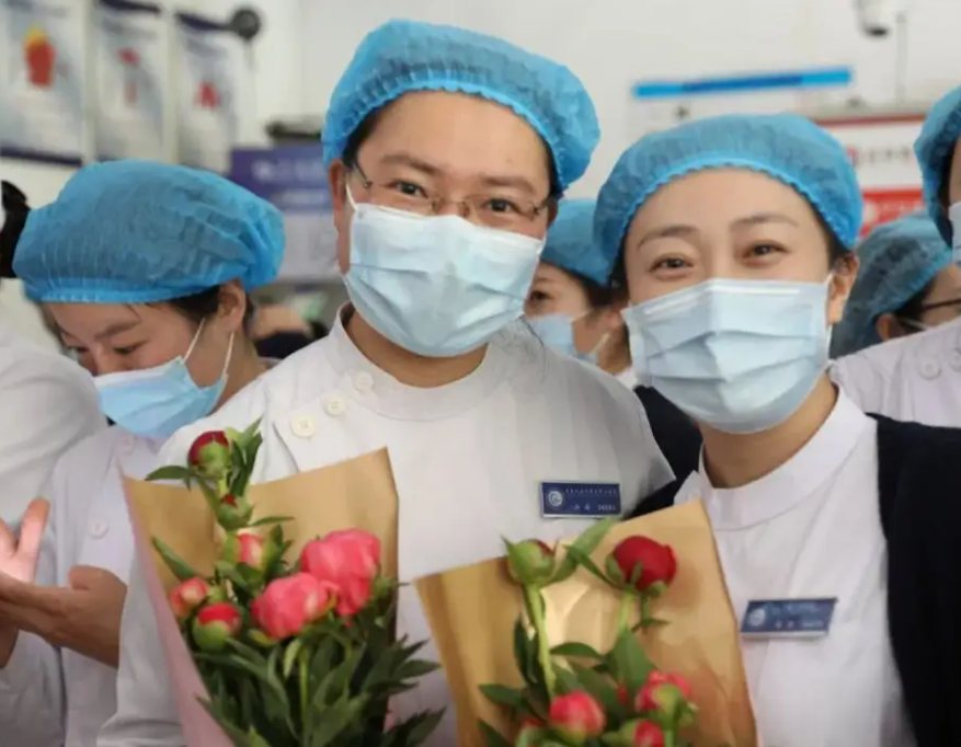 杭州一护士的“薪资待遇”被曝出，看到金额后，医学生有奔头了