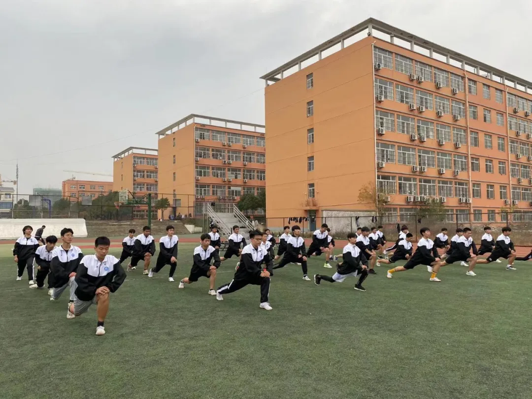 唐河县育才实验学校本科艺体类考生上线率73.6% 如何做到的