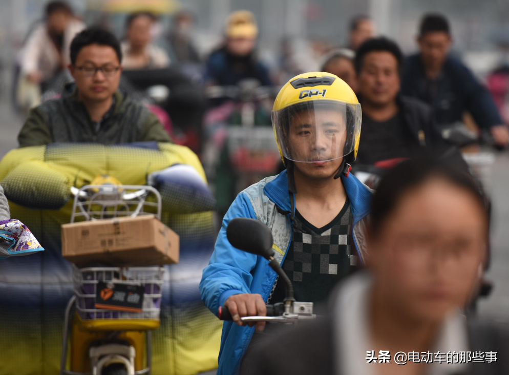 小汽车电瓶电压是多少？刚知道的真相揭秘