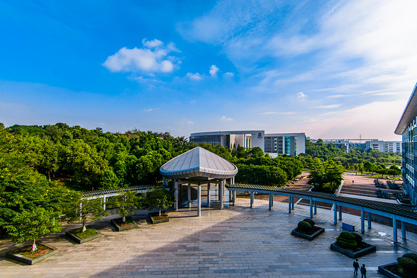 华南师范大学景色图片