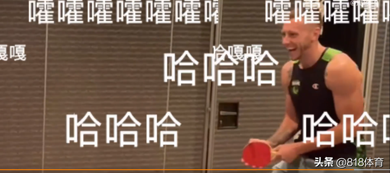 周琦克里克最新比赛视频（人情世故!周琦穿拖鞋陪克里克打乒乓,3-0张怡宁式让球,被5-4逆转）