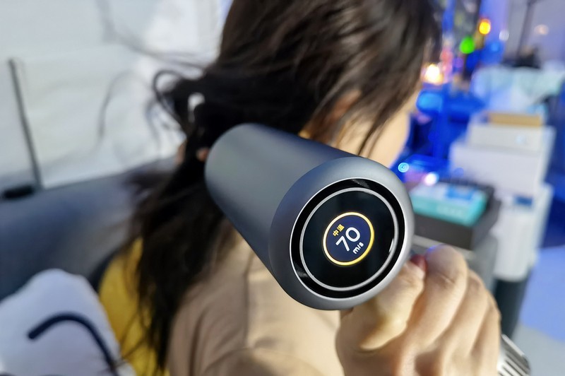 铝合金一体机身 LCD彩屏 米家高速吹风机H700