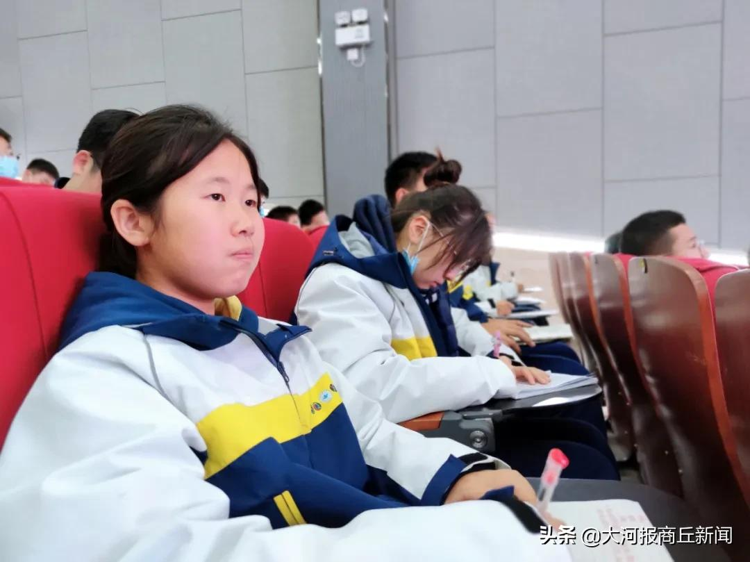 强化学生自主管理 促进规范精细提升——商丘工学院附属兴华学校召开初中部学生干部培训会议