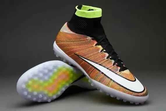 nike足球鞋刺客(nike刺客10,一双8年前的tf的巅峰)