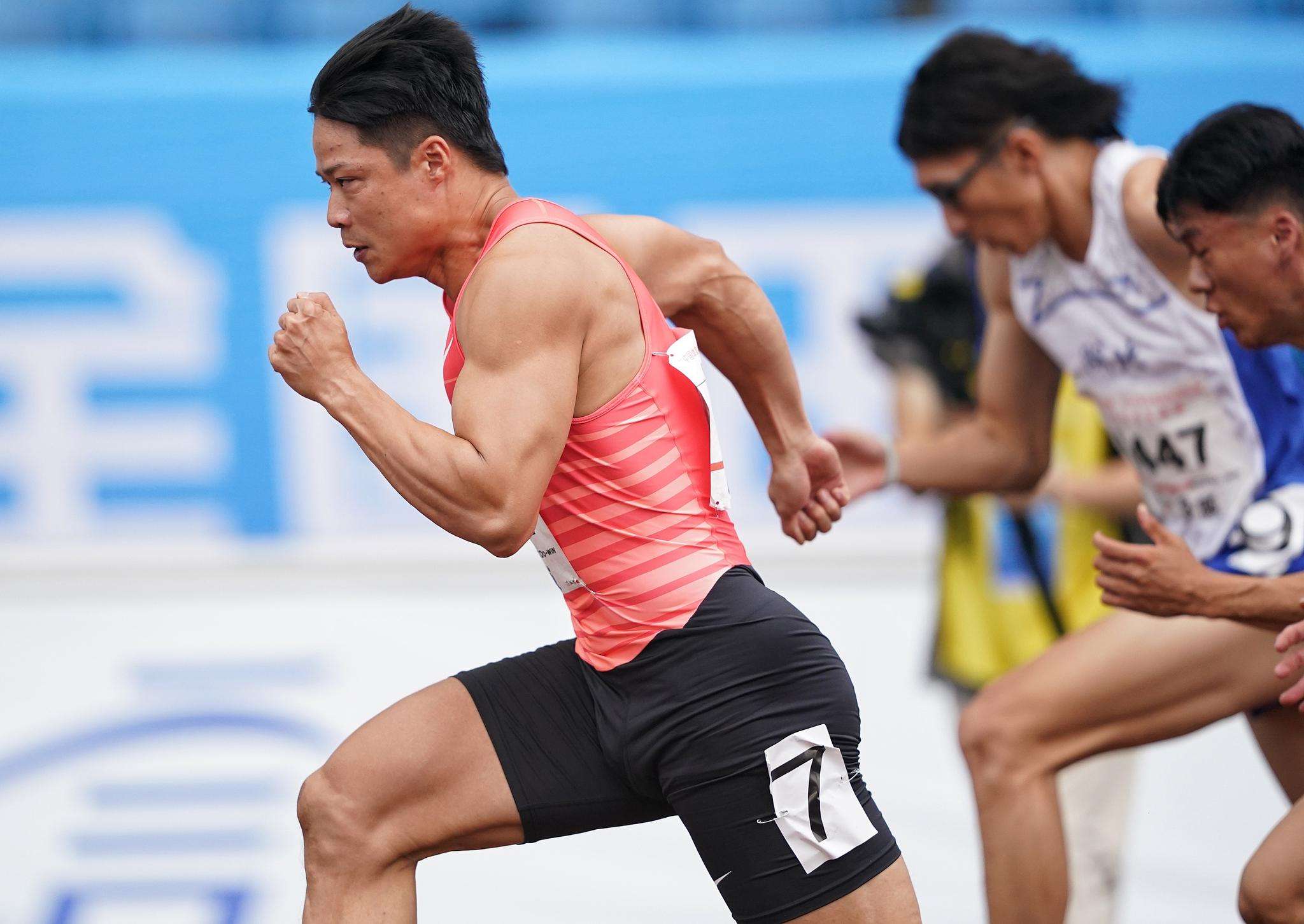 短跑运动员为何不跑中长距离?苏炳添3000米成绩甚至还不如姚明