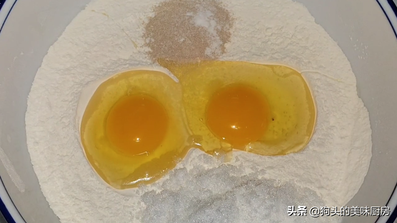 全家都爱吃的面包，不用揉面，不用出膜，出炉柔软又拉丝，太香了