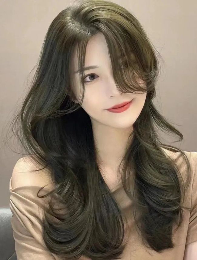 额头窄适合什么发型 额头窄脸宽适合什么发型-千百号