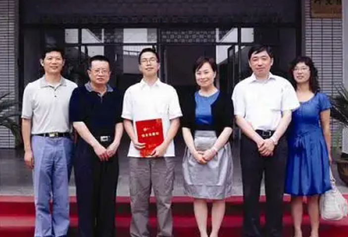 2010年，江苏考生755字文言文获高分，拒绝北大，选择东南大学