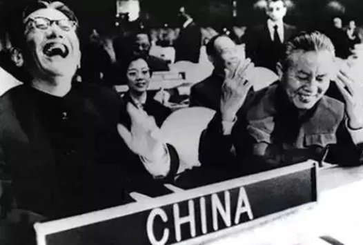 历史首次三个国家联合申办(1971年，中国重返联合国，曾被中国暴揍的印度投了赞成票，为何？)