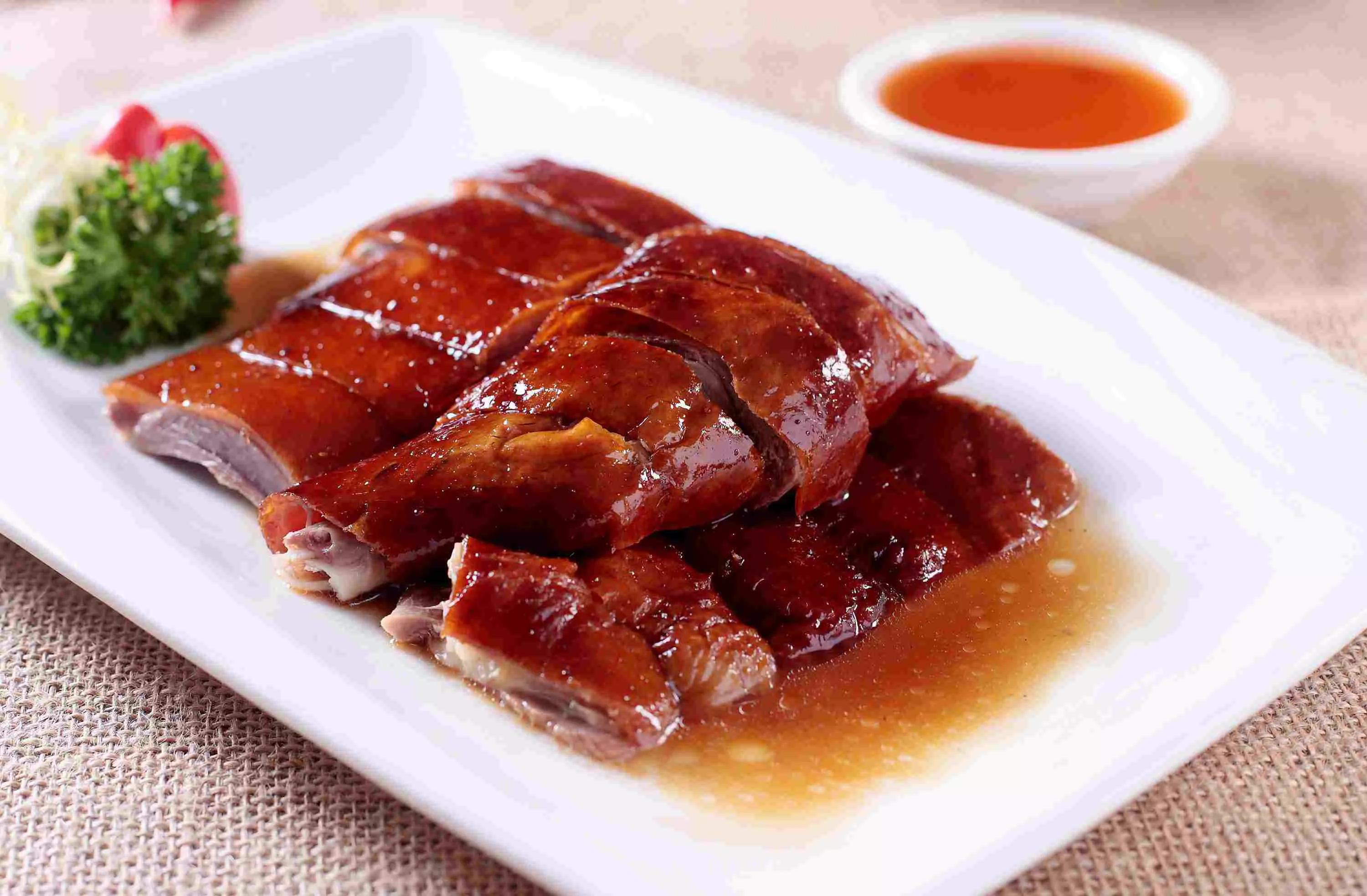 全国4款放心烧鹅,经考究,中草药最多达15种,微量元素多达8种