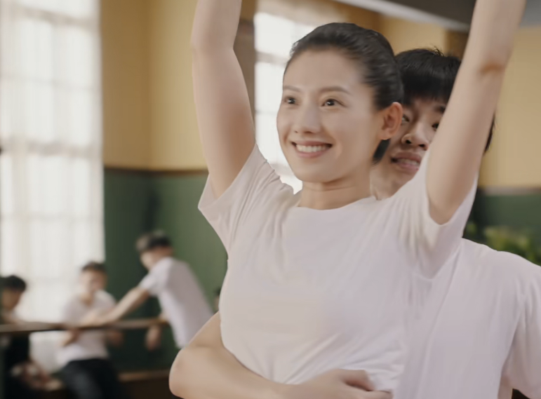 央视大剧播6集，收视破1，孟亮新剧剧情比《乔家的儿女》过瘾