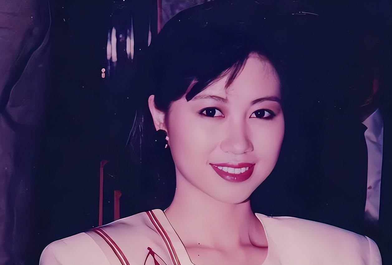“六福珠宝创始人”杨宝玲：集美貌与才华于一身的港姐冠军