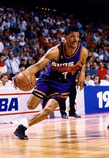 nba一共有哪些人（NBA第一大姓氏！前后誕生68位NBA球員，五個最強球星組隊隨便奪冠）