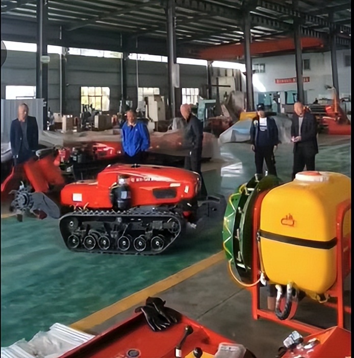 都說現(xiàn)在農(nóng)村掙錢的機(jī)會少，但機(jī)會總是留給善于發(fā)現(xiàn)機(jī)會的人