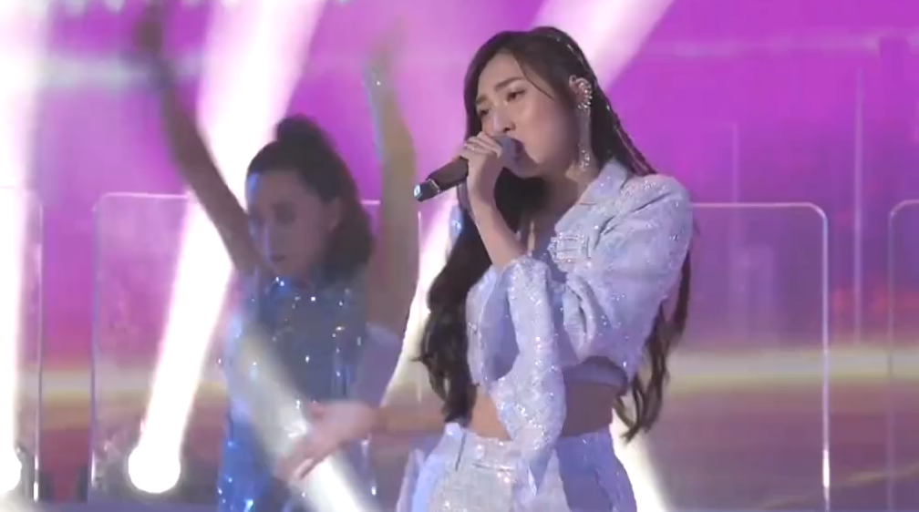 七一晚会15位女星一道风景线：汪明荃牡丹裙华贵，孟庆旸又出圈了