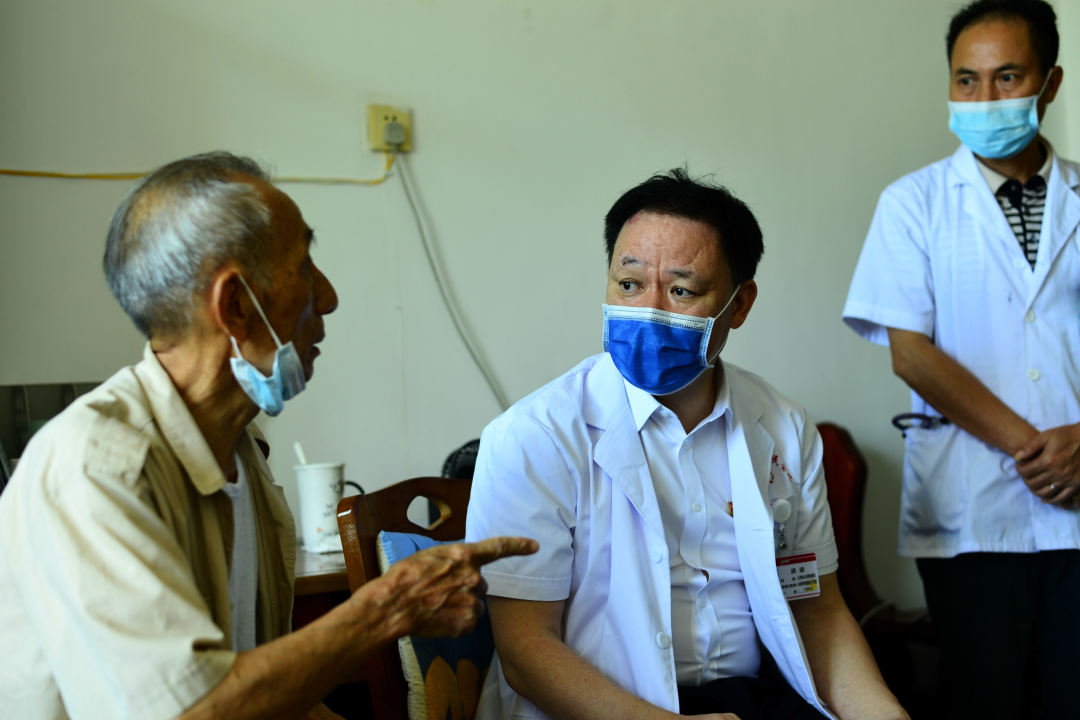 心连心·故乡情丨江西省人民医院专家团走进永新义诊