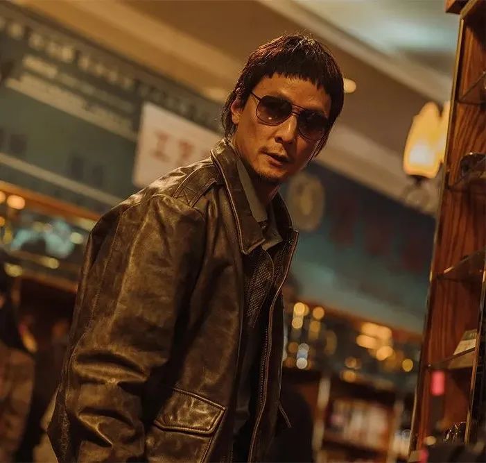 阿祖根本不打算收手，闯荡好莱坞，又带来一部生猛新剧