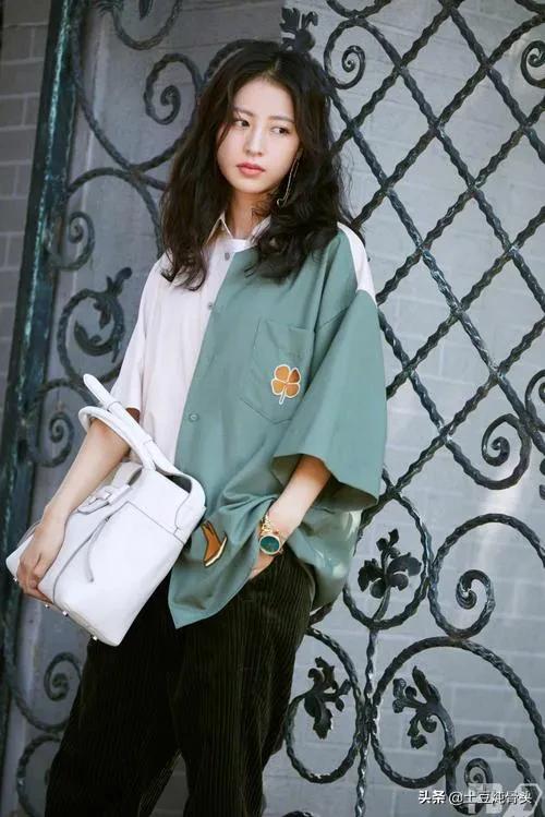 明星壁纸—周雨彤