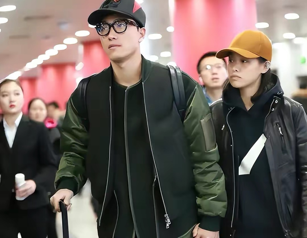 刘翔是不是假摔足球（世界冠军刘翔：我创造了亚洲的奇迹，却洗不掉人生那个“污点”）