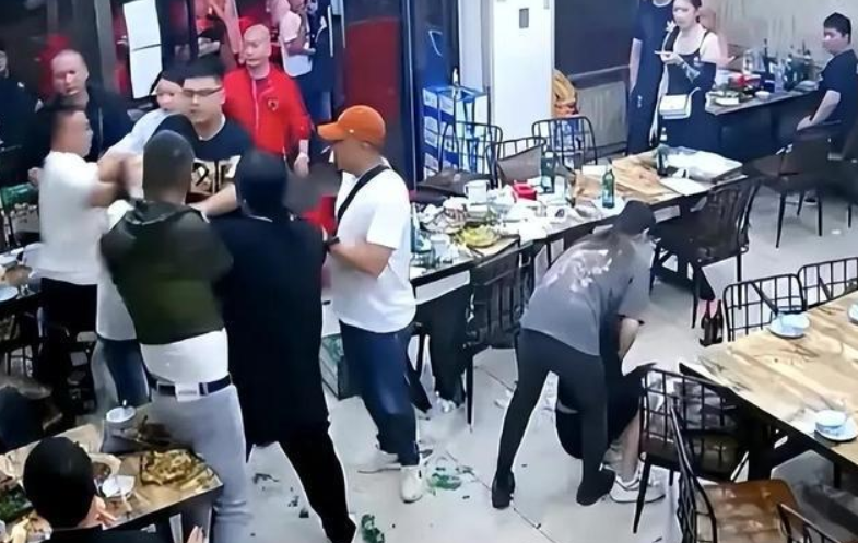 明星教防身术是蹭热度？梁小龙：在绝对力量面前，女生还是报警吧