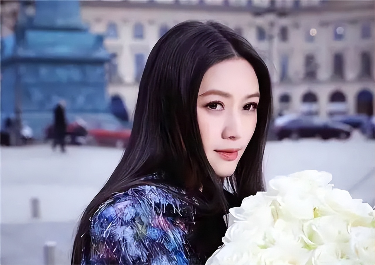 田海蓉,她是一个单亲妈妈,她身材这么的丰满,让女人也非常羡慕