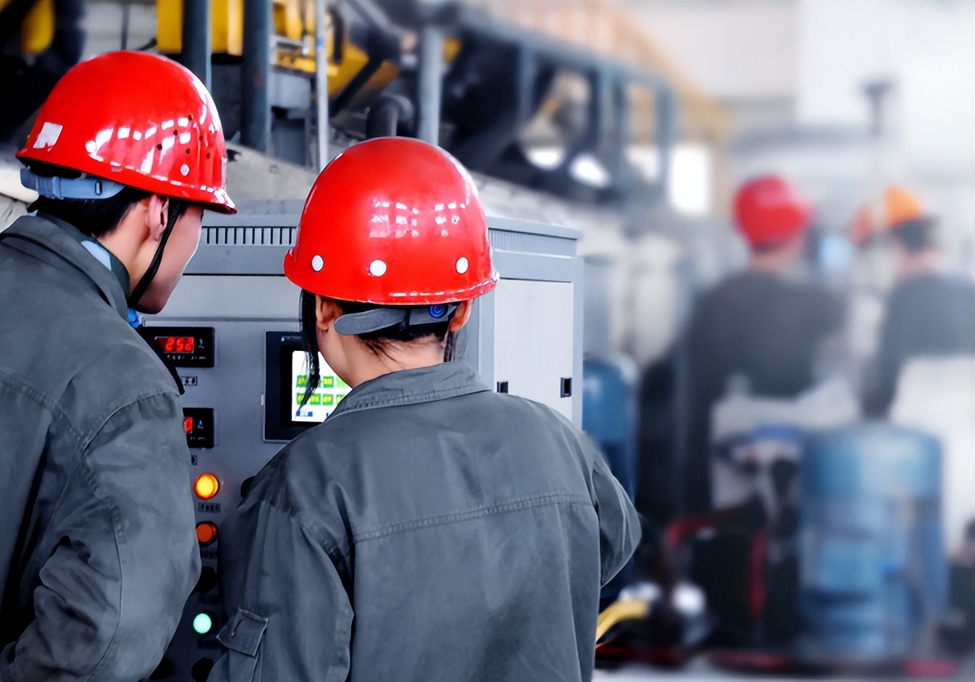 毕业生各专业月收入排名，“码农”还是好饭碗，你专业是否上榜？