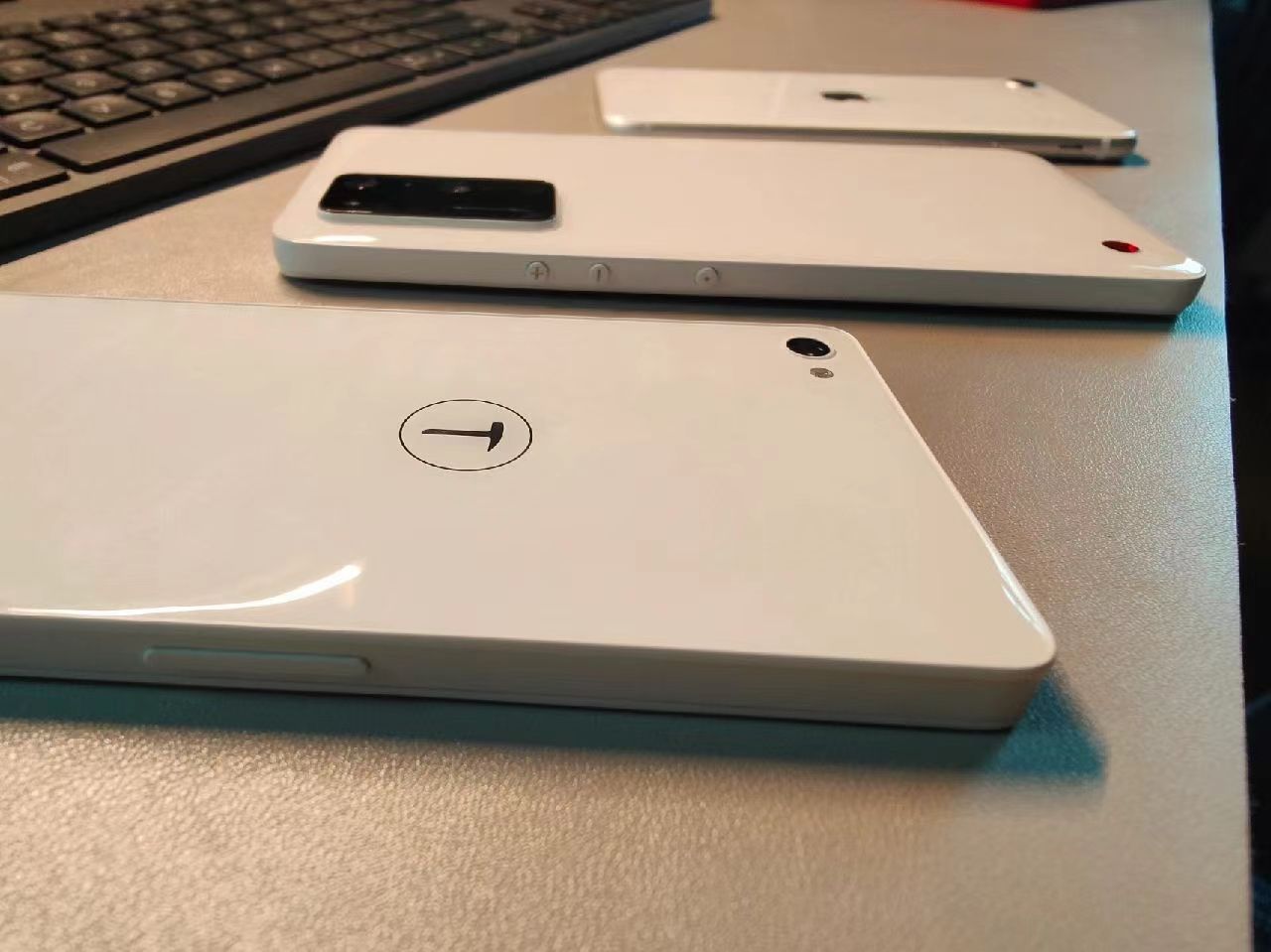 浅析锤子手机，成也萧何，败也萧何