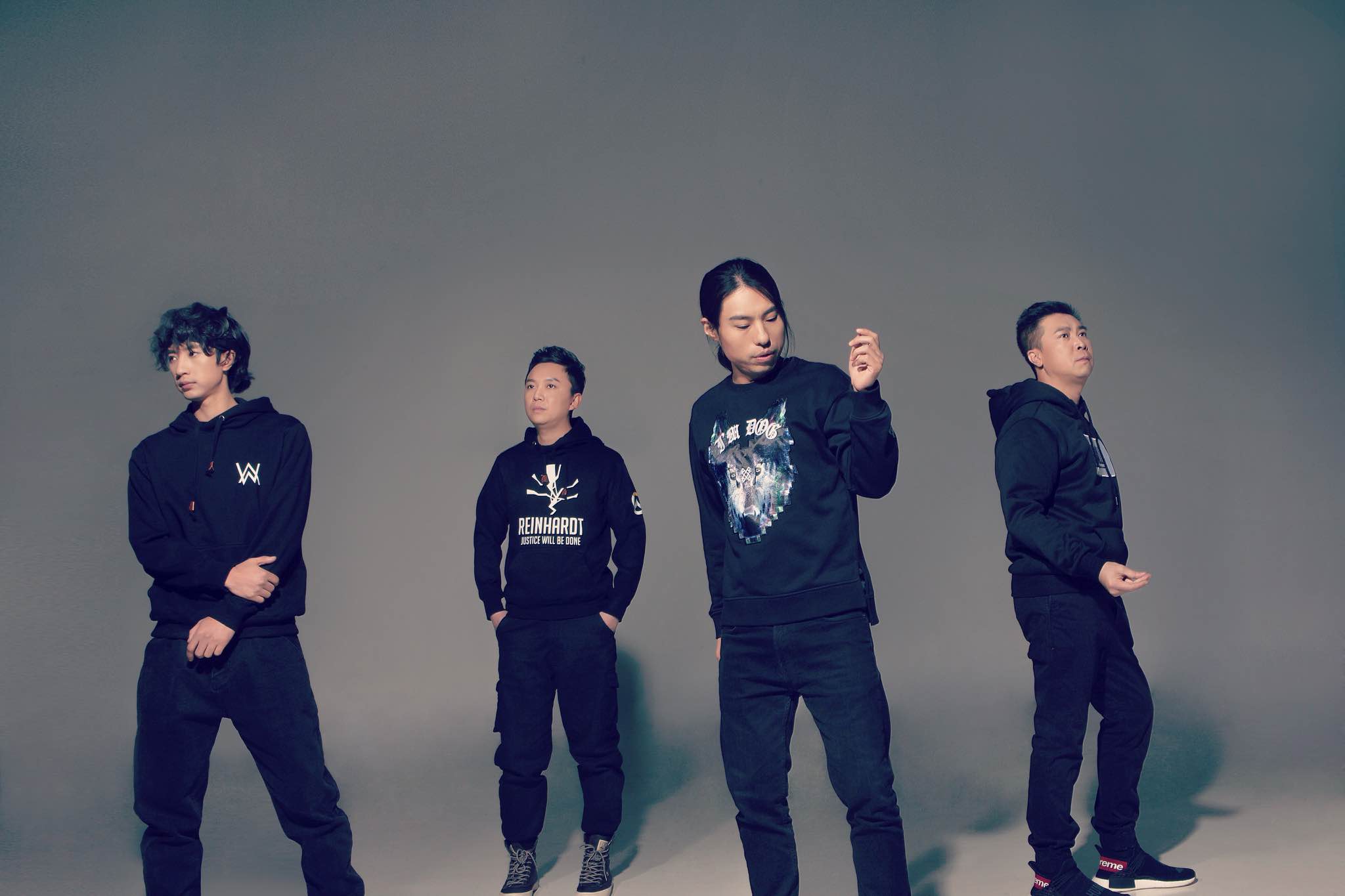 粉丝花钱为听跑调,一首歌让世界沉默央视力挺,gala乐队为何如此牛