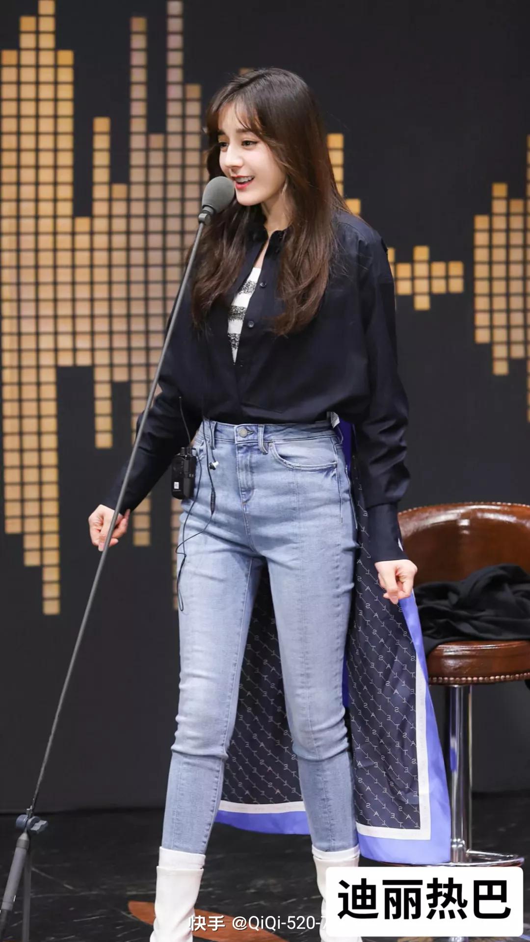 二十位女星穿蓝色牛仔裤合集！谁穿搭最好看，评论区里给点评