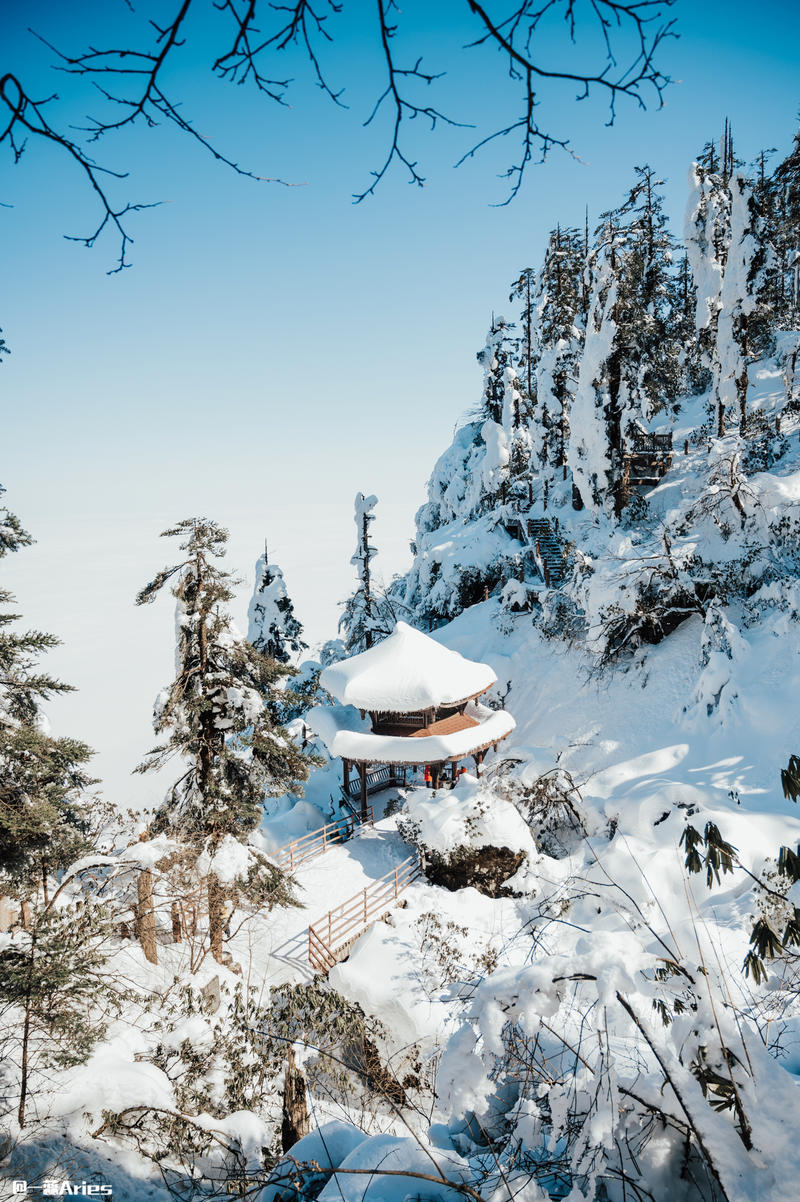 成都周边游 | 川西的雪国秘境，我与瓦屋山的纯白约定