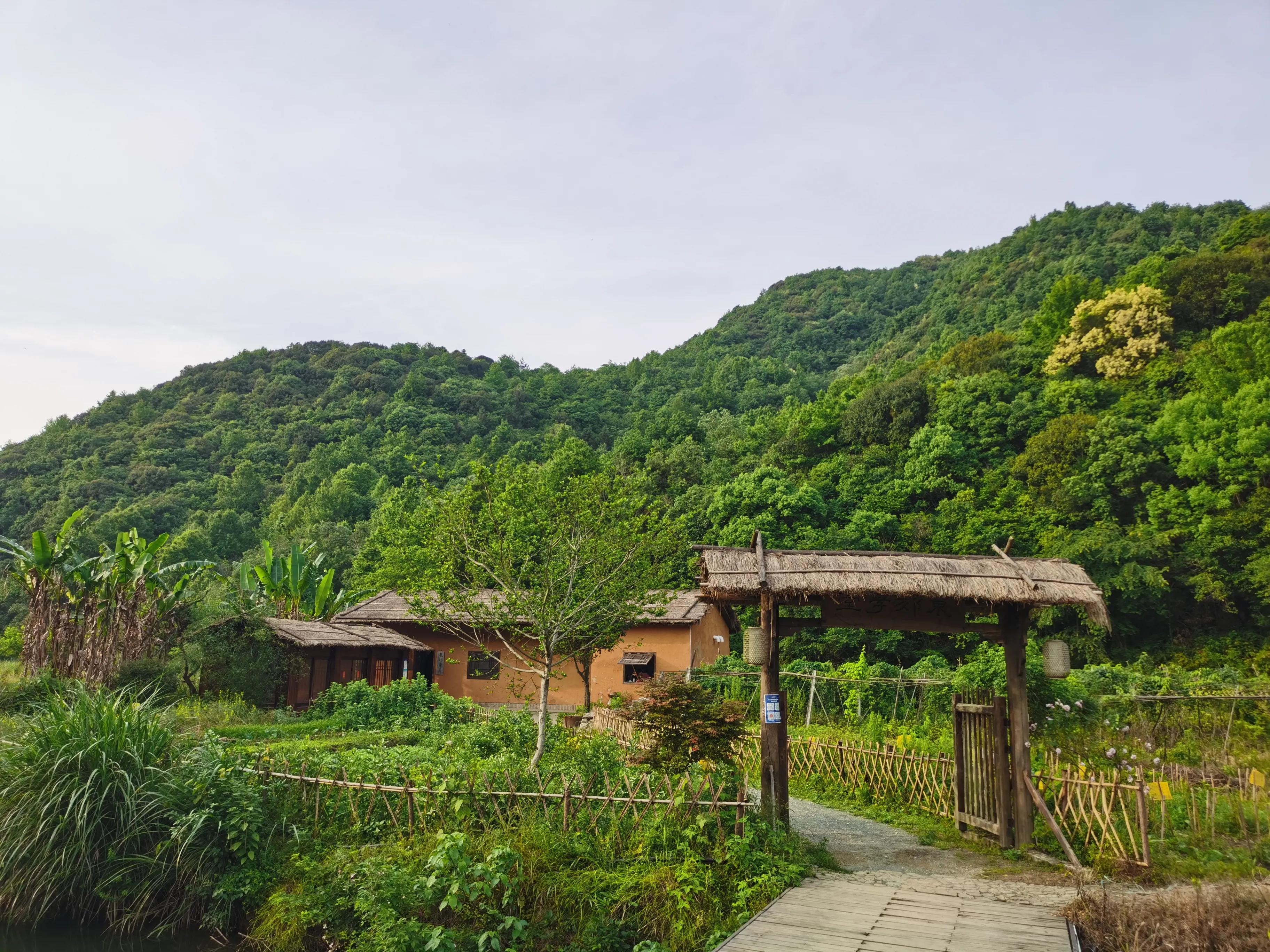 江西旅游资源真的很丰富，比如景德镇这些小众却美的不像话的地方