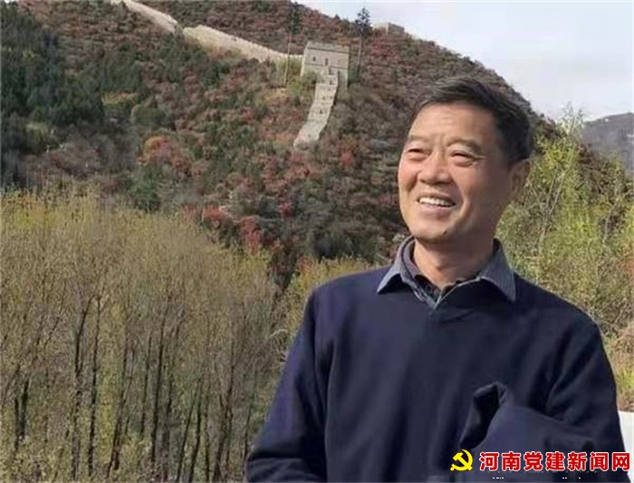 情谊重如山（全文）