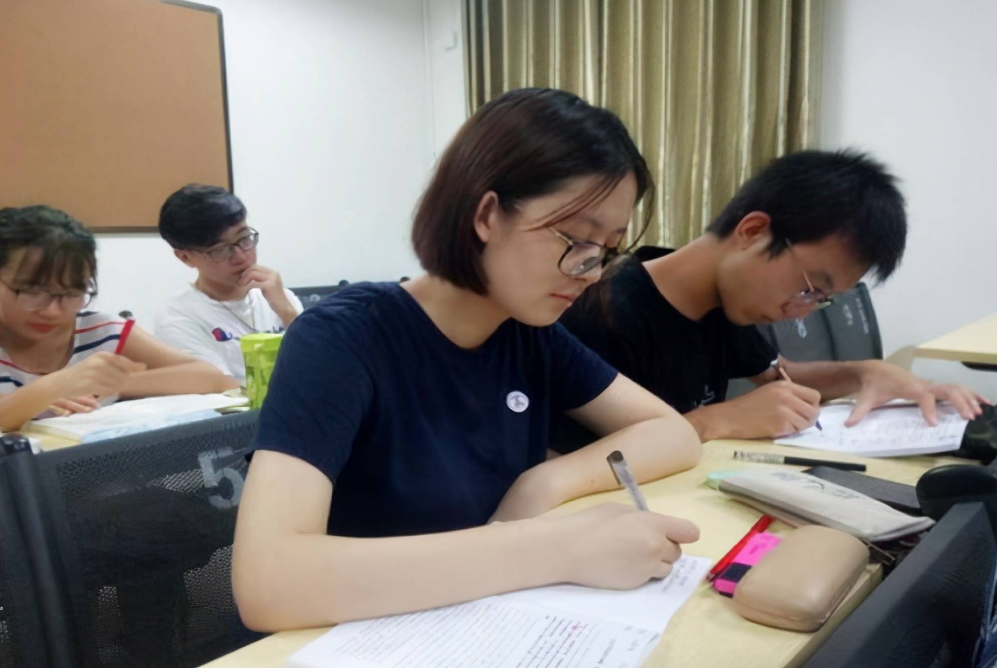 考研励志故事：从“专科生”到研究生，他用了7年