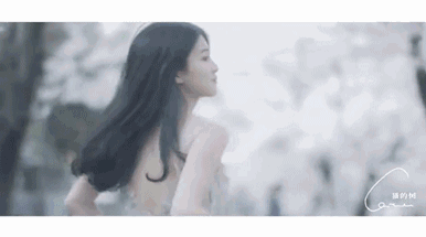 被嘲笑丫鬟脸，从网红到于正“亲女儿”，古偶小花白鹿出圈之路