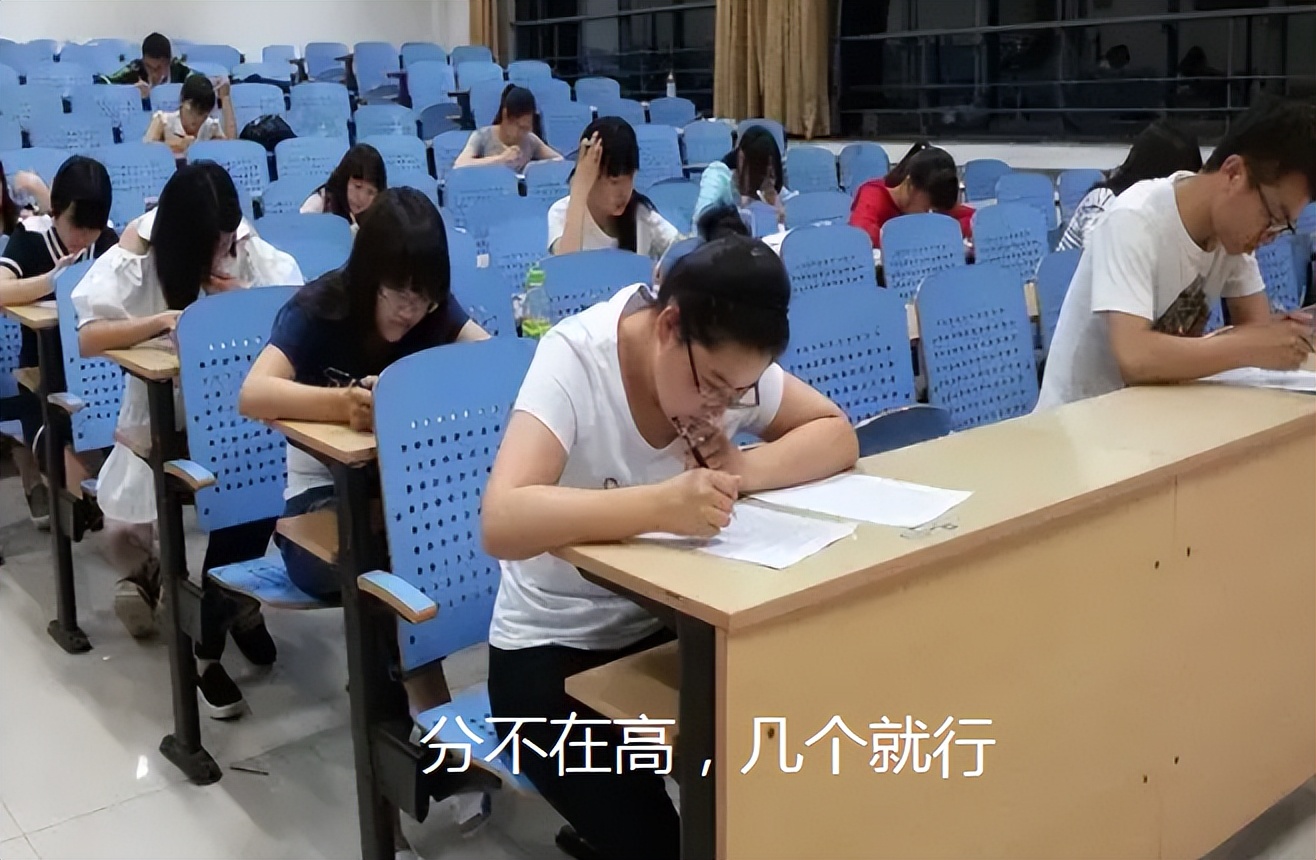 大学生迎来消息，毕业难度或再次升级，大学生的好日子要结束了