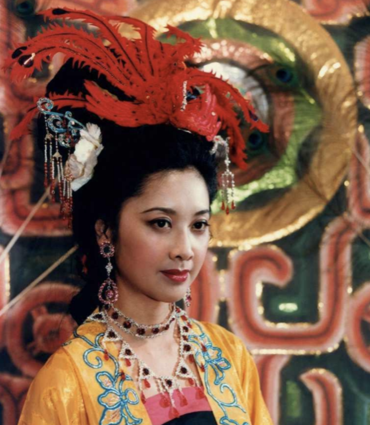 中国古典美人(8位好看的“中国式”天然美女，没整容没微调，颜值甩网红十条街)