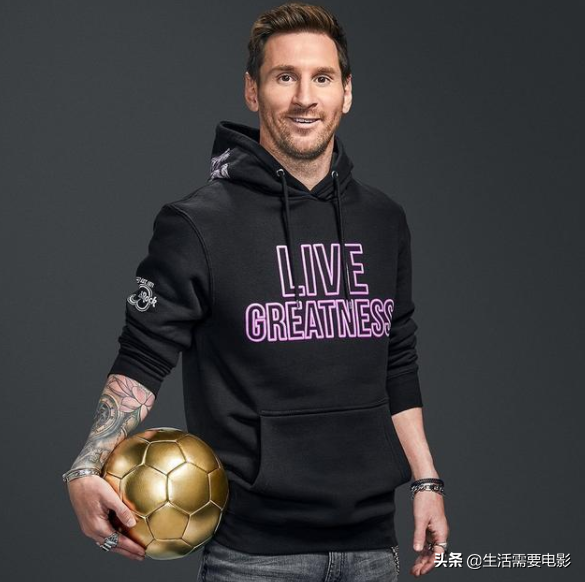 足球运动员纹身(踢球不咋行,纹身第一名!