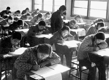 1930年山东小伙高考作文只写28个字,数学交白卷,校长看后录取了他