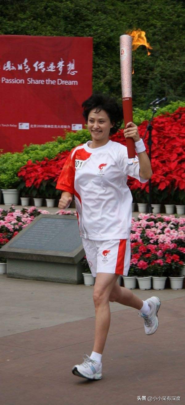 西甲中文解說哪里找（著名體育解說員蘇東，他的解說很有激情，他的前妻高敏，終獲幸福）