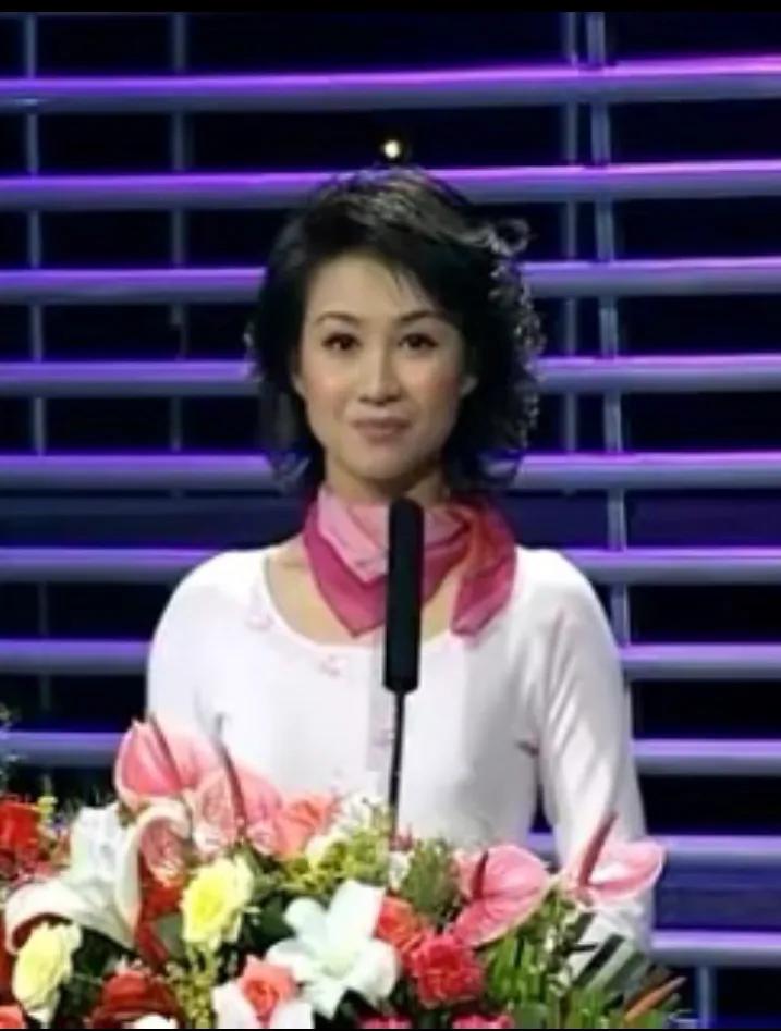 央视主持人蒋梅，10张精美的照片