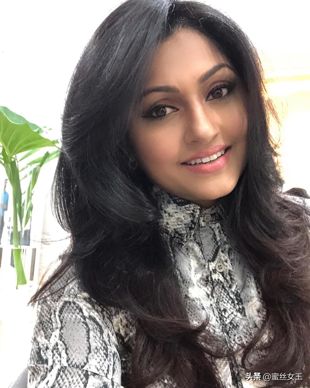 阿鲁尼·拉贾帕克萨此外,该模特还出现在导演阿米拉·佩雷拉的多部