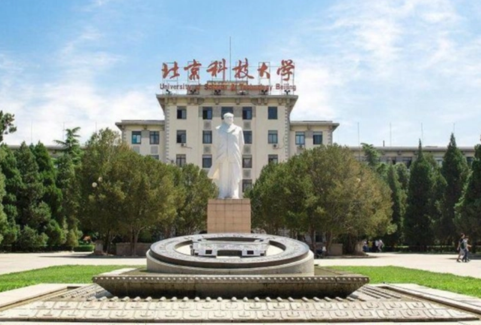 高考状元抢银行10万，被抓时仅花100多元，出狱后再考入重点大学