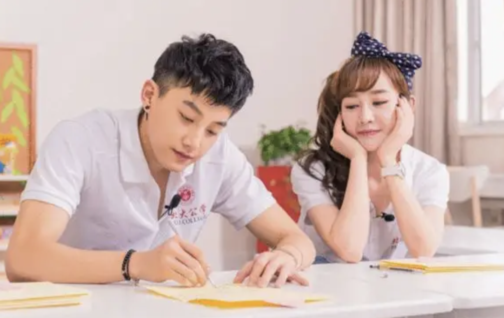 刘恺威也来唱跳？披荆斩棘第二季开始录制，大湾区哥哥稳赢了？